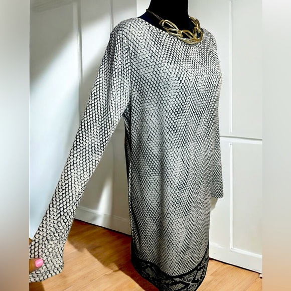 Brand: Michael Kors, stretch dress, size: S/L, color: white with black - Picture 2 of 9